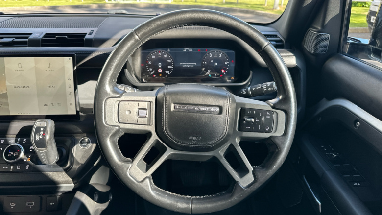 Land Rover Defender 3.0 D250 X-Dynamic HSE 110 5dr Auto Diesel Estate